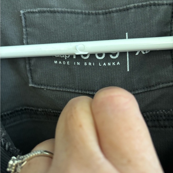 Womans size XL Gap flint gray corduroy button up jacket. 2010 - Picture 5 of 8